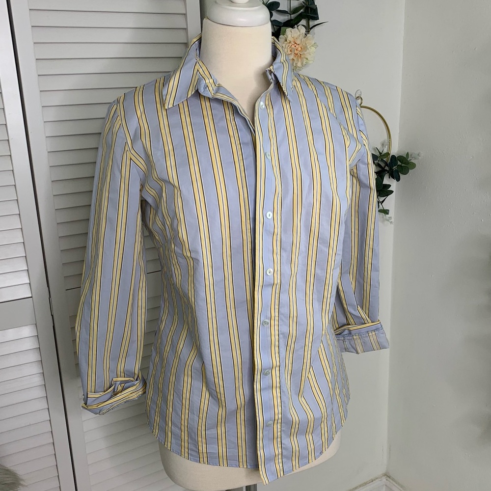 women’s large pastel blue and yellow button down
